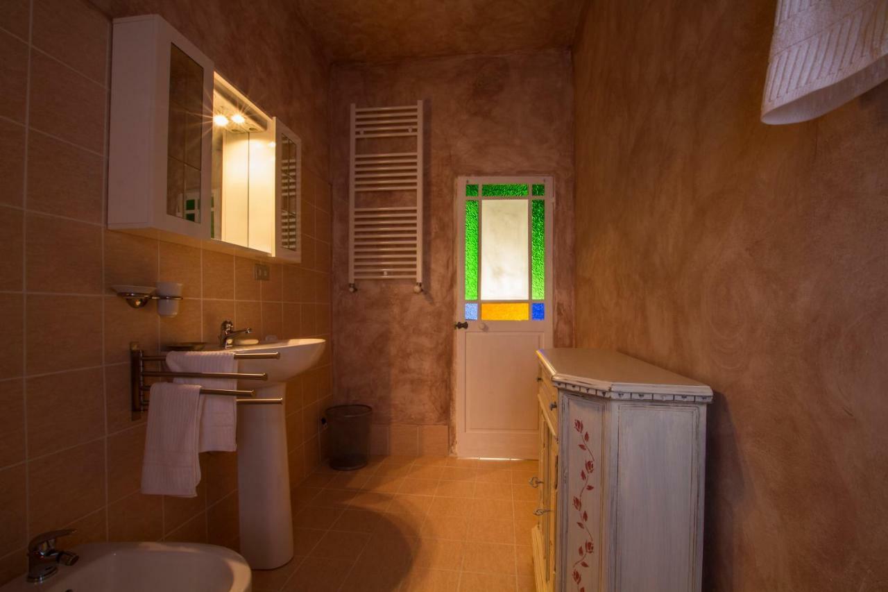 Borgo Della Rocca Panzió Montemurlo Kültér fotó